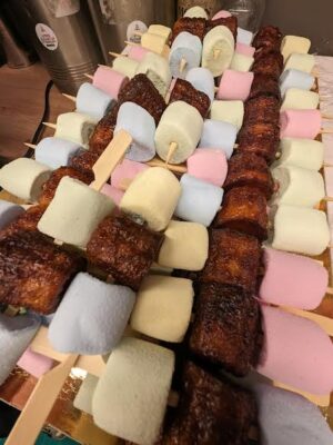 Brochettes de Cannelés et Chamallow